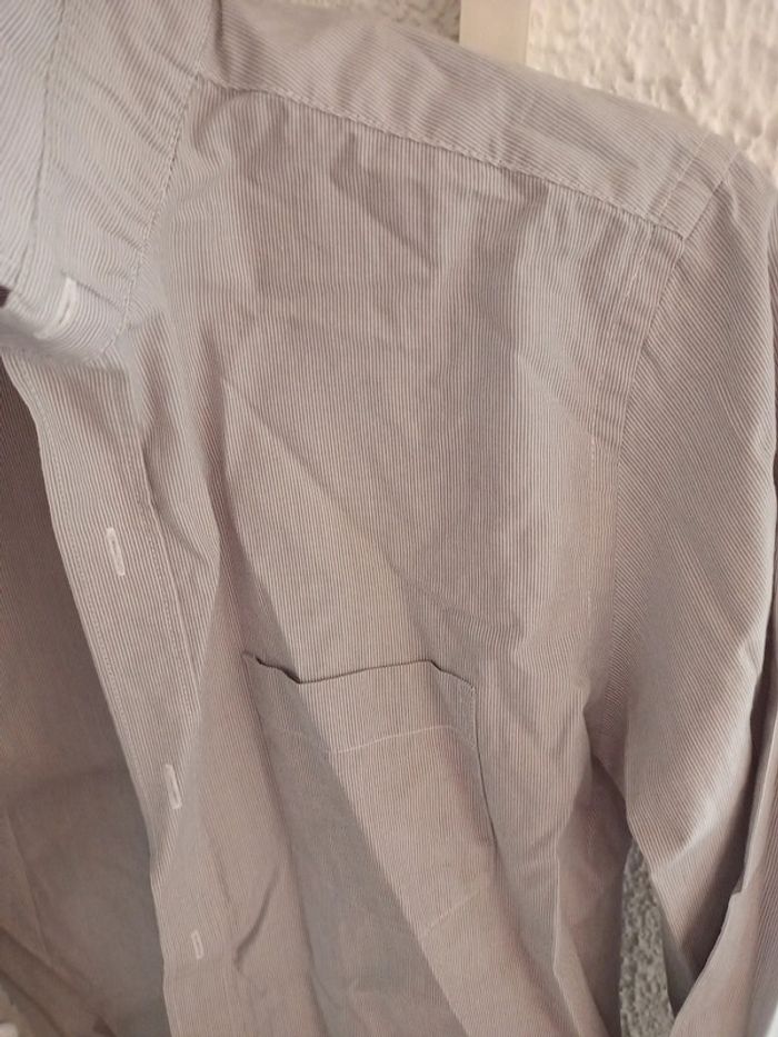 Chemise grise à lignes - photo numéro 3