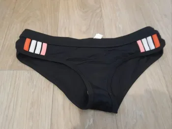 bas de maillot de bains taille 34
