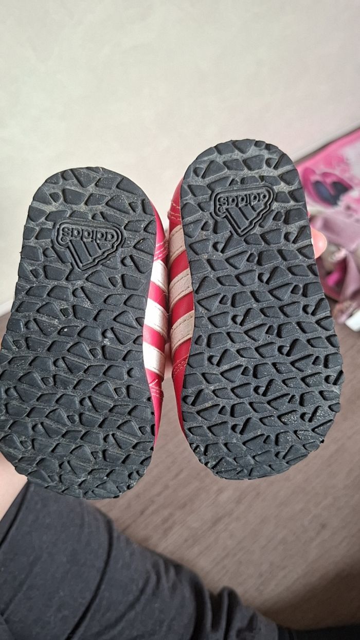 Vent basket Adidas mis 3 fois - photo numéro 3