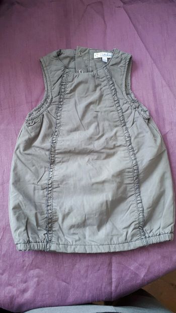 *Robe sans manche effet matelassé