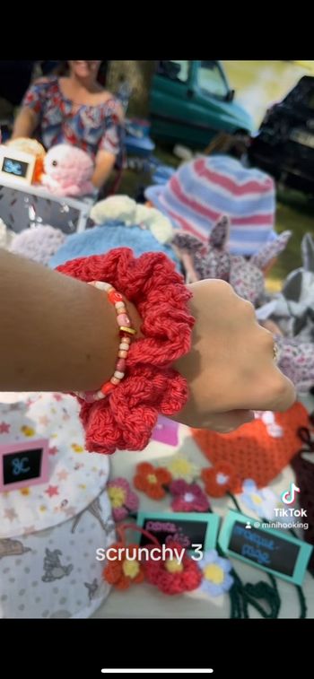 Chouchou rose fait main en crochet <3