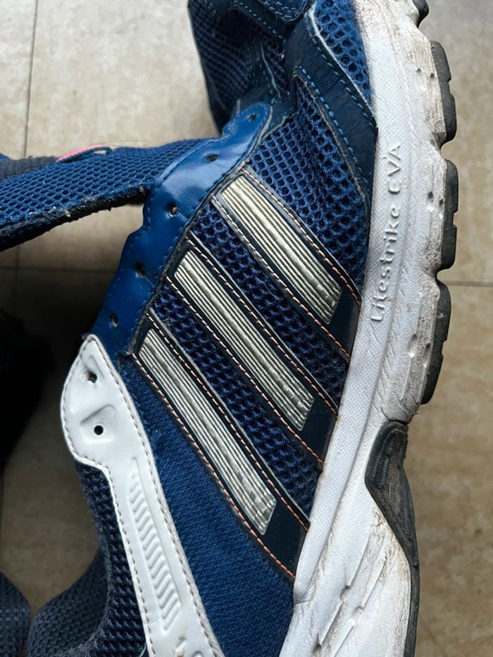 Adidas sport 46 bon état - photo numéro 2