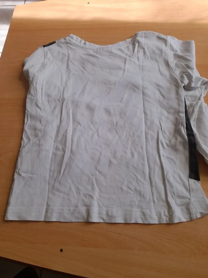 T-shirt effet costume - photo numéro 7
