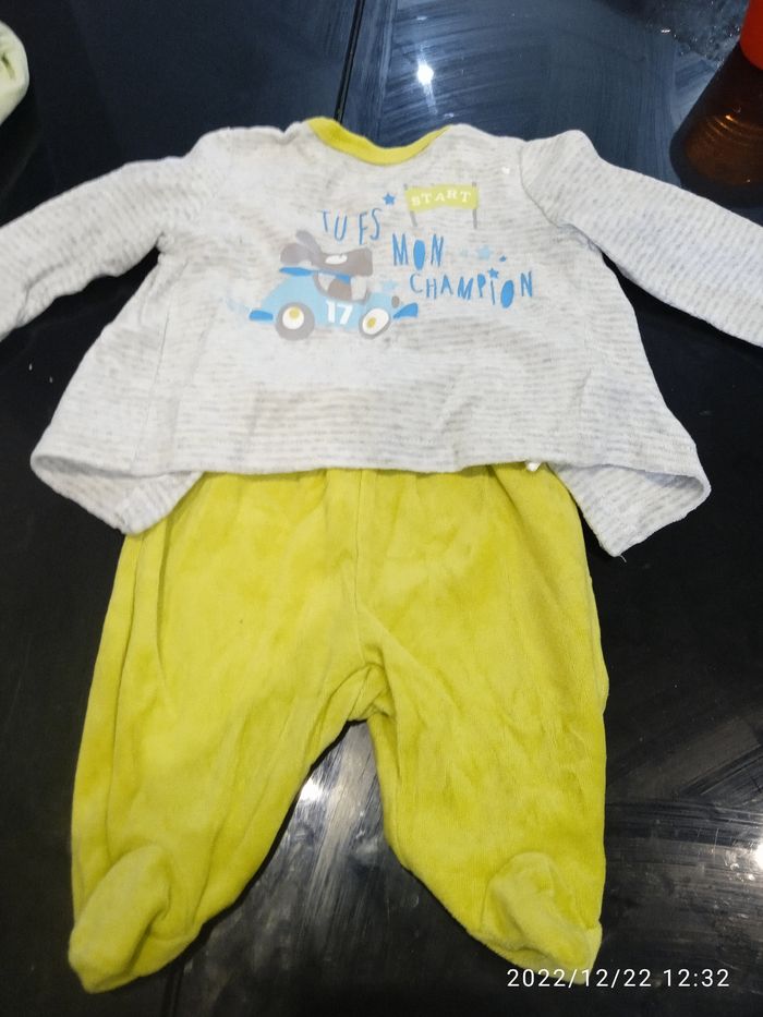 Lot pyjama 3 mois - photo numéro 6