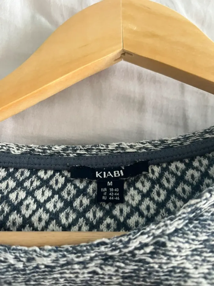 🔹 Pull bicolore bleu marine & blanc – Kiabi 🔹 - photo numéro 4