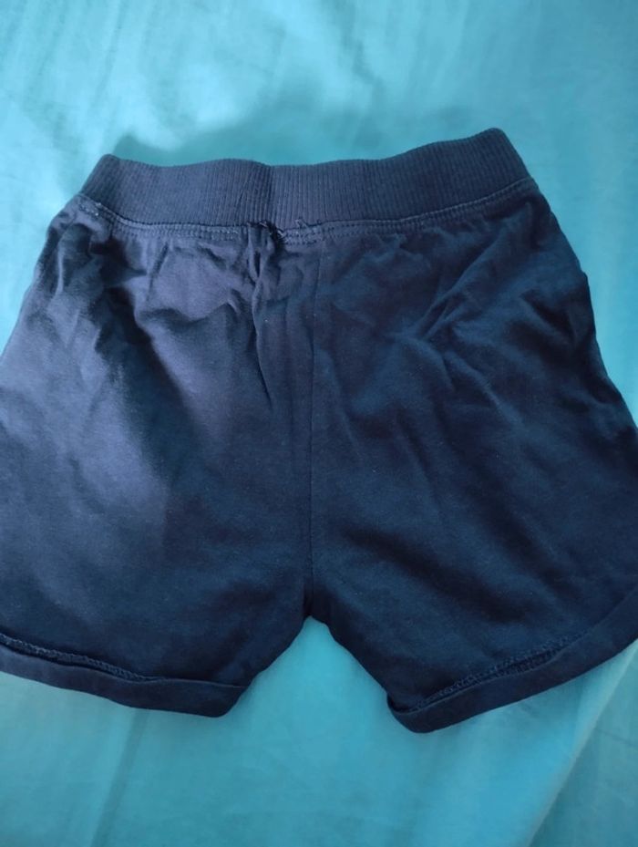 Short 18mois - photo numéro 2