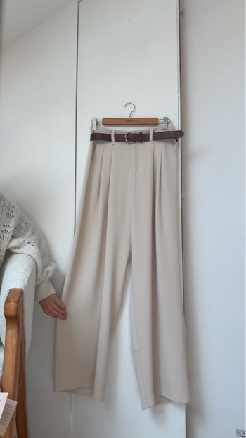 Pantalon In April 1986