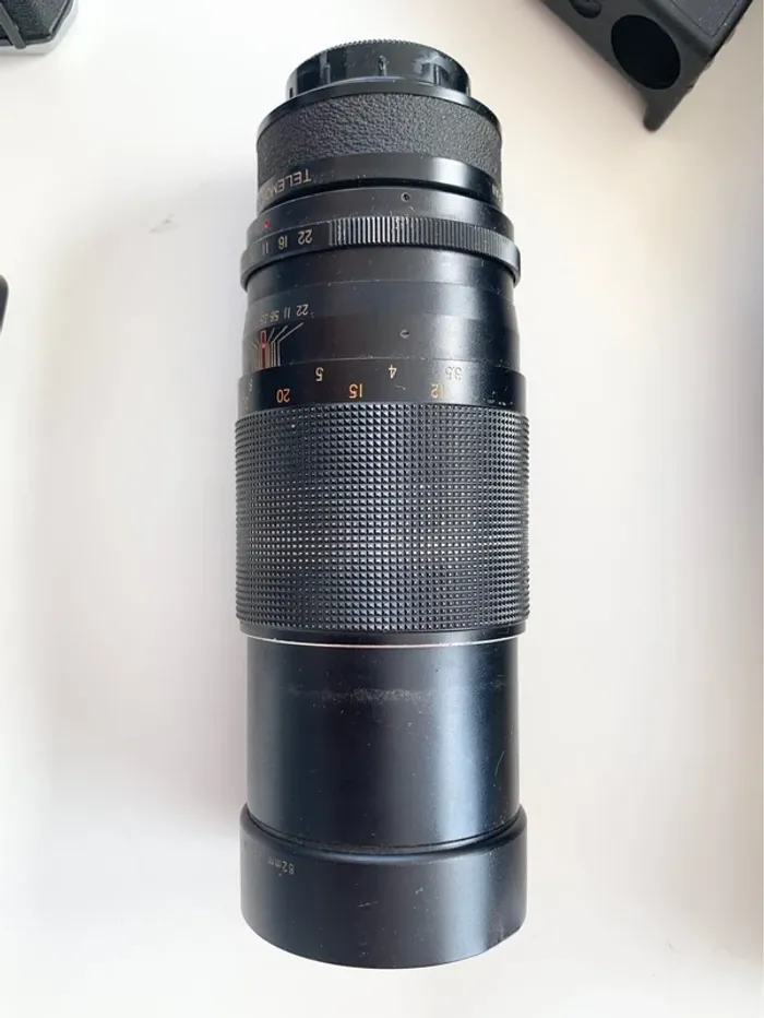 Coffret appareil photo argentique Pentax SP II + accessoires+ objectifs + malette - photo numéro 4