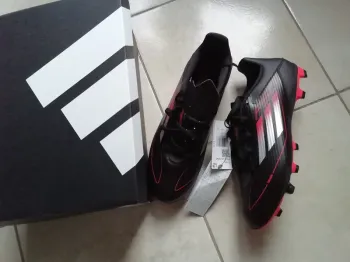 Chaussures De Foot - Crampons Adidas F50 Club Idéales Env 44 (Petit 45 1/3) Neuves!!