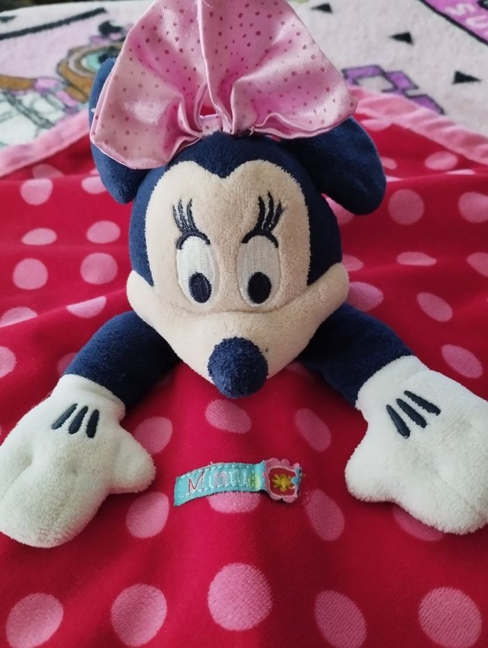 Doudou couverture carrée Minnie - photo numéro 2