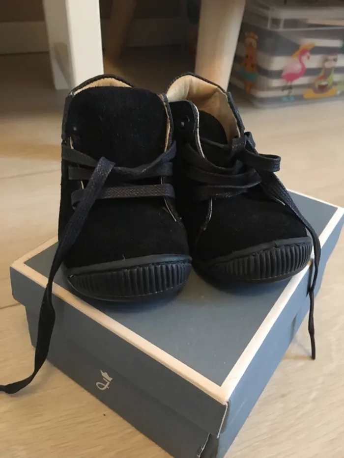 Chaussures bébé jacadi bleues marine taille 19 Neuves - photo numéro 2