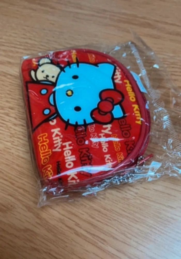 porte-monnaie fille rouge hello Kitty neuf rouge - photo numéro 2