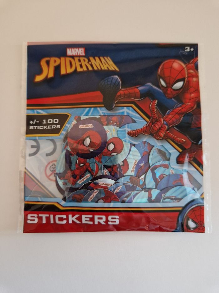 Petits autocollants Spiderman