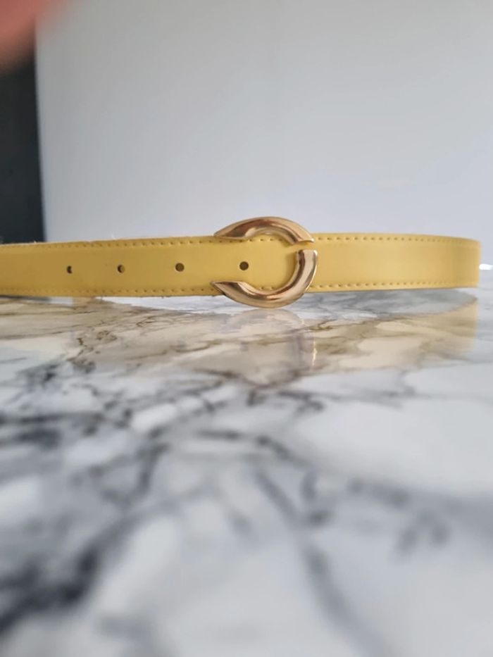 Ceinture jaune vintage boucle métal doré - photo numéro 8
