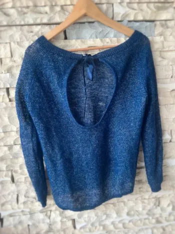 super petit pull  dos nu  super qualtitatif  en laine fin  - teddy smith - taille 1  (S/M)