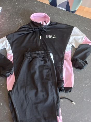 Ensemble fila XS comme neuf