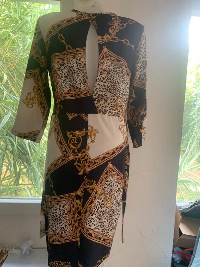 Robe droite à motif fluide manches 3/4 taille 38 - photo numéro 8