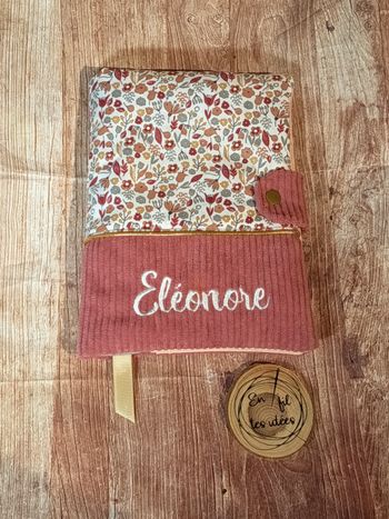 Housse protège carnet de santé fille vieux rose feur personnalisé