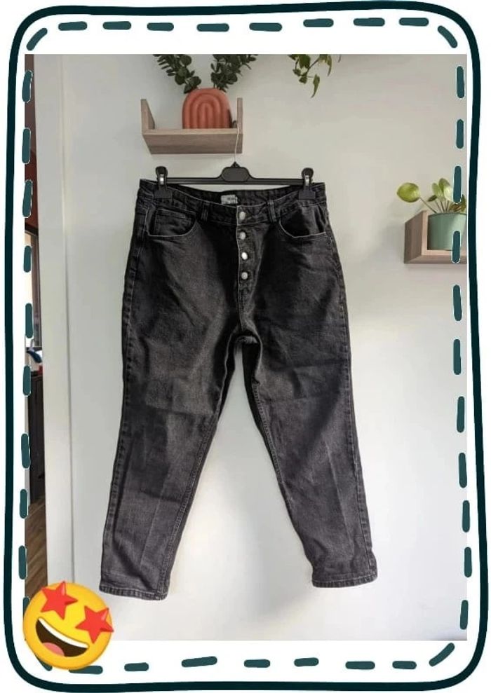 Jean noir coupe Mom taille 46