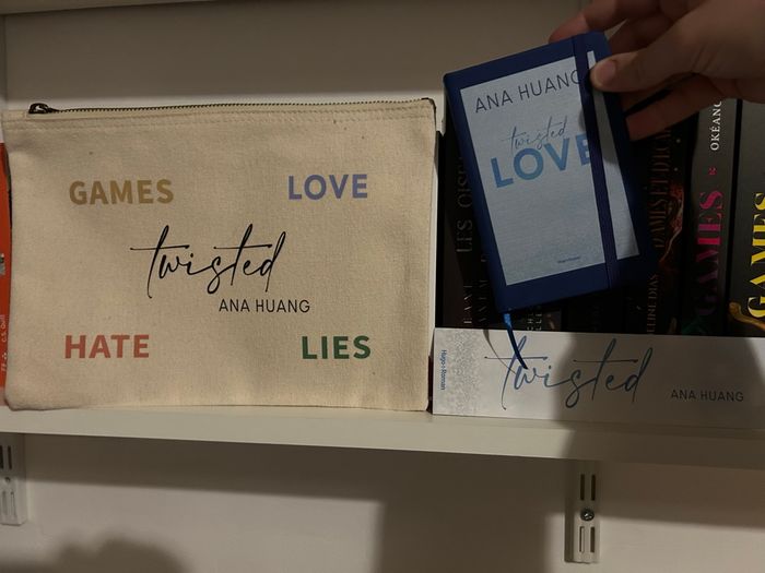 Twisted Love + Goodies de précommande - photo numéro 7