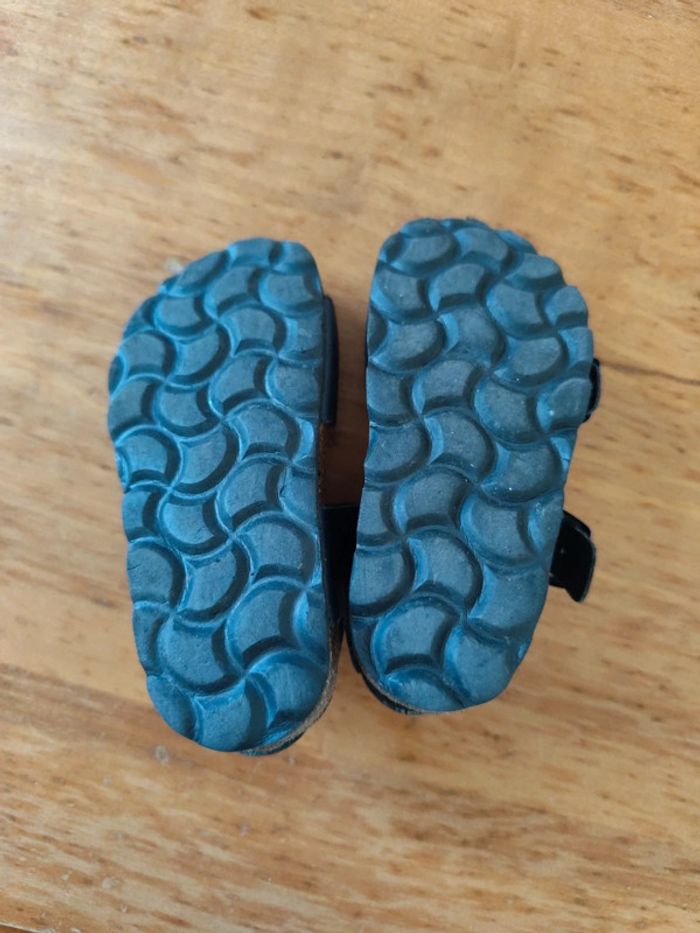 Paire de sandalettes bleu marine 2 brides taille 21 Besson - photo numéro 5