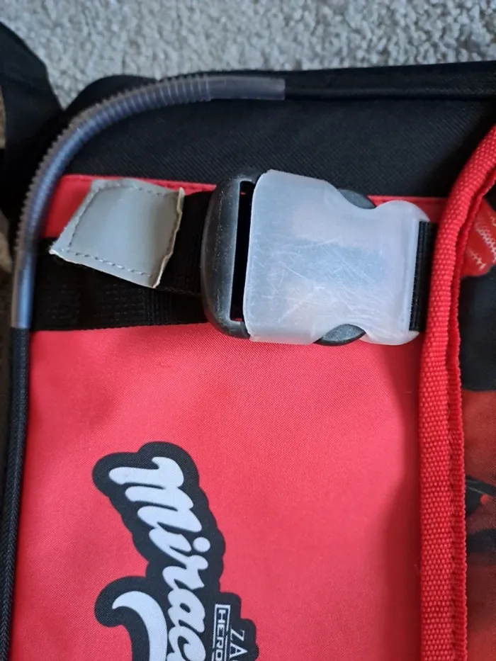 Cartable Miraculous - photo numéro 2