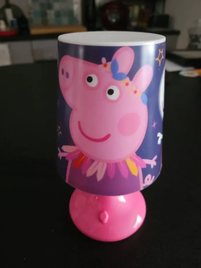 Lot peppa pig lampe et livres - photo numéro 2