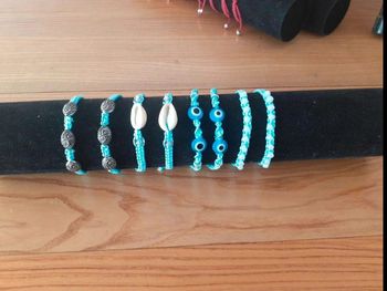 Bracelets  macramé  bleu