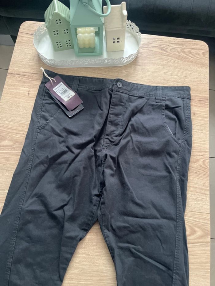Superbe pantalon Teddy Smith taille 38 neuf avec étiquette - photo numéro 3