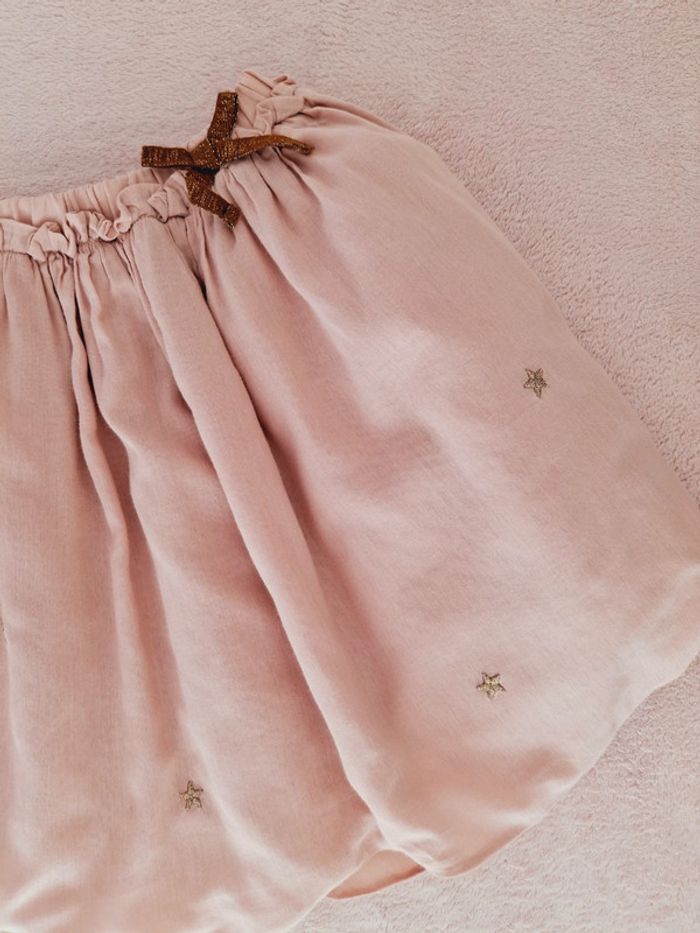 Jupe Marese 10 ans en soie rose saumon motifs étoile dorées - photo numéro 4
