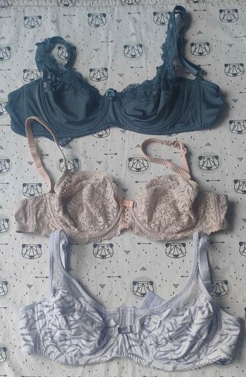 Lot de soutiens gorges taille 90 B
