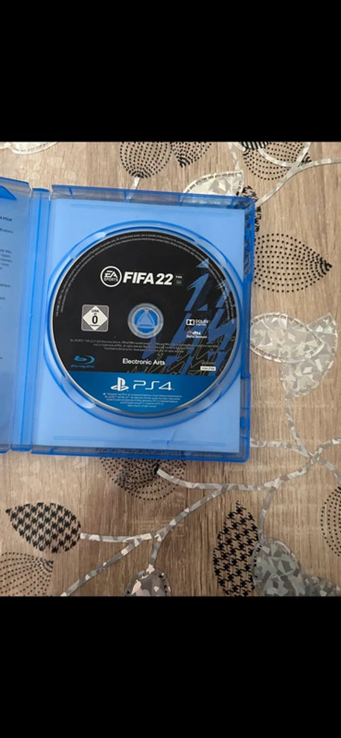 Jeu ps4 FIFA - photo numéro 2