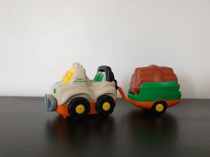 Tut tut bolide composé "Robin super tout terrain + remorque et bois" VTech - photo numéro 2