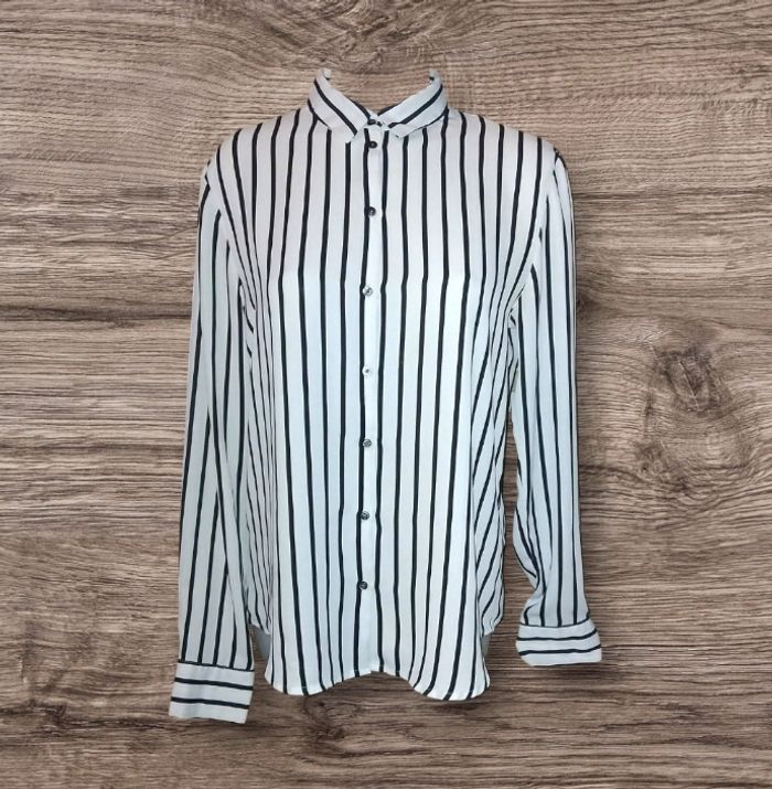 Chemisier chic noir et blanc