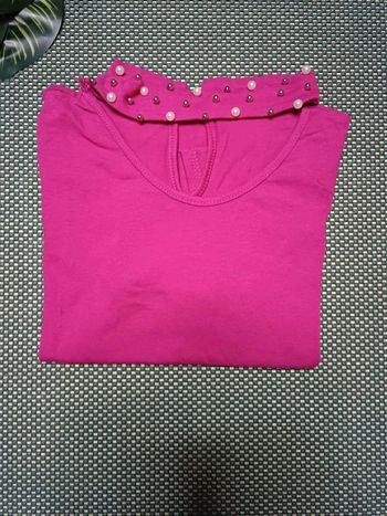 🔸 Bodie fushia avec perle sur le col. Taille 14 ans (Convient a un M). Très Bon état.🔸