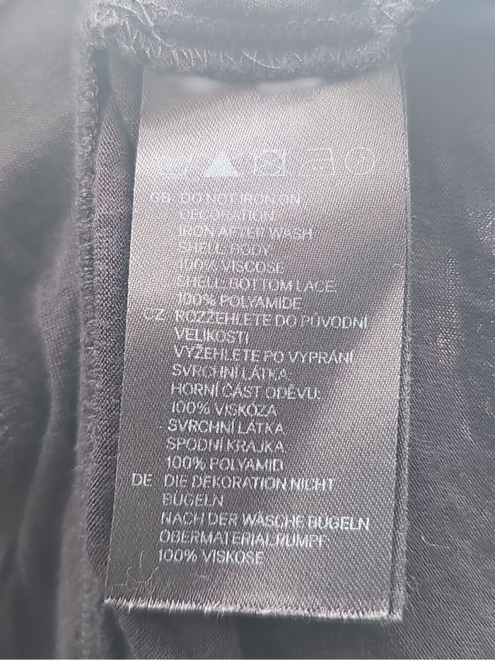 Débardeur noir H&M Divided – détail dentelle – Taille 36 (S) - photo numéro 5