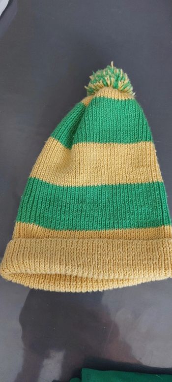 Bonnet en laine pompon