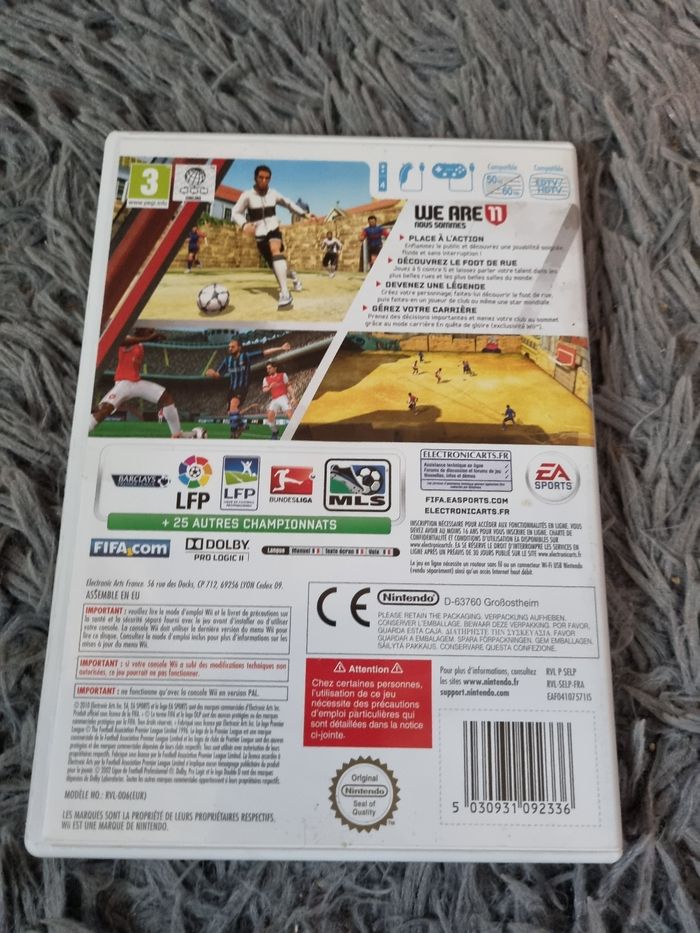 Boîte vide de jeu Fifa 11 - photo numéro 4