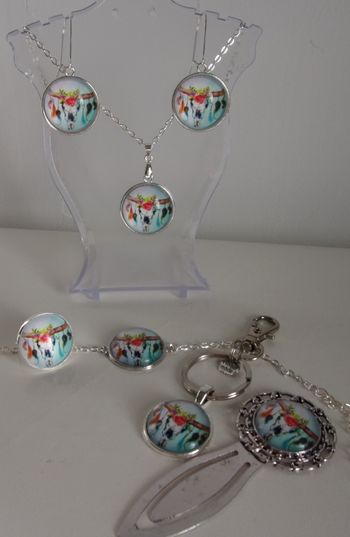 Parure complète 6 pièces cabochons 2cm "Tête de Mort Vache bleu"