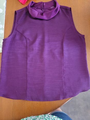 Tee-shirt sans manches col montant T.44