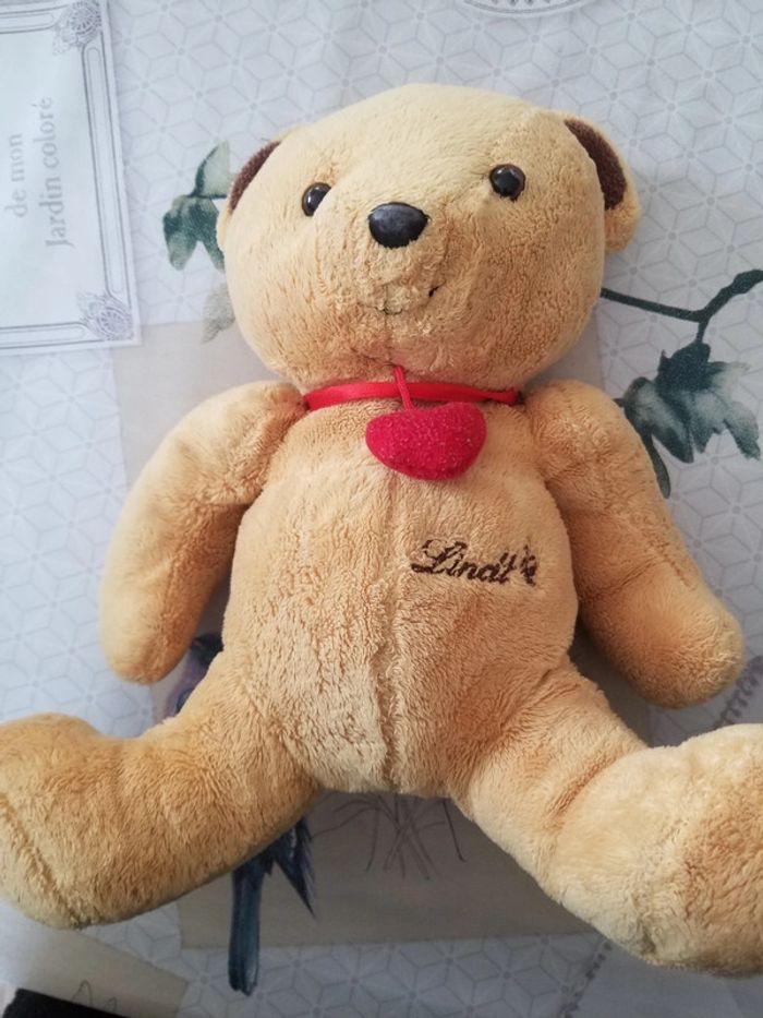Peluche ourson Lindt