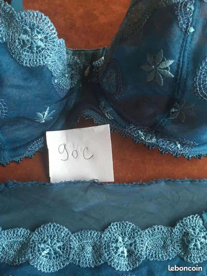 Lingerie 90 C