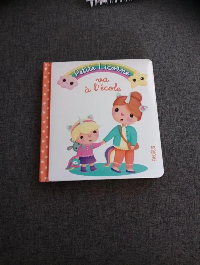 Livre - Petite Licorne va à l'école