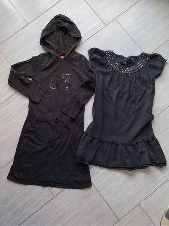 Lot de 2 robes 10 ans