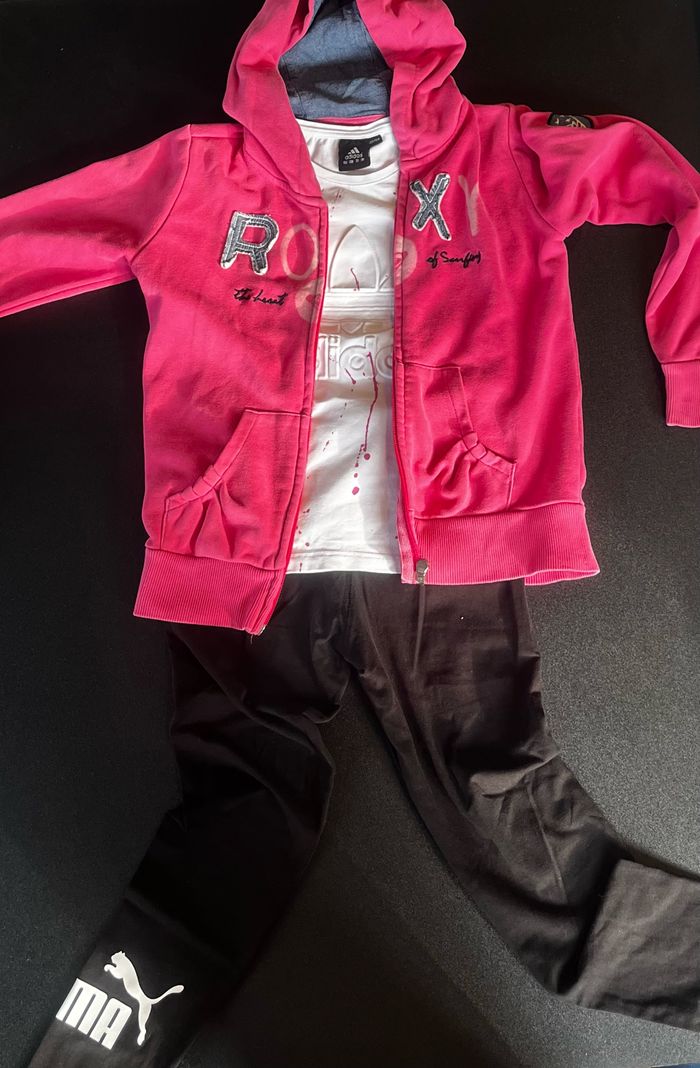 Ensemble sport 10 ans de marque