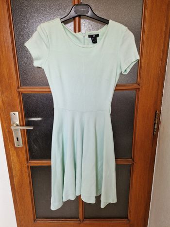 Robe vert pale