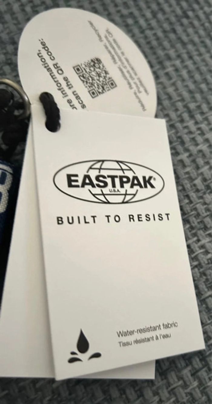 Trousse Eastpak neuve - photo numéro 4