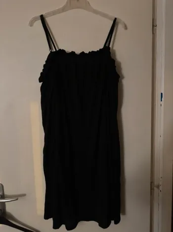 Robe noire à bretelles basique,  taille XL Marque H&M