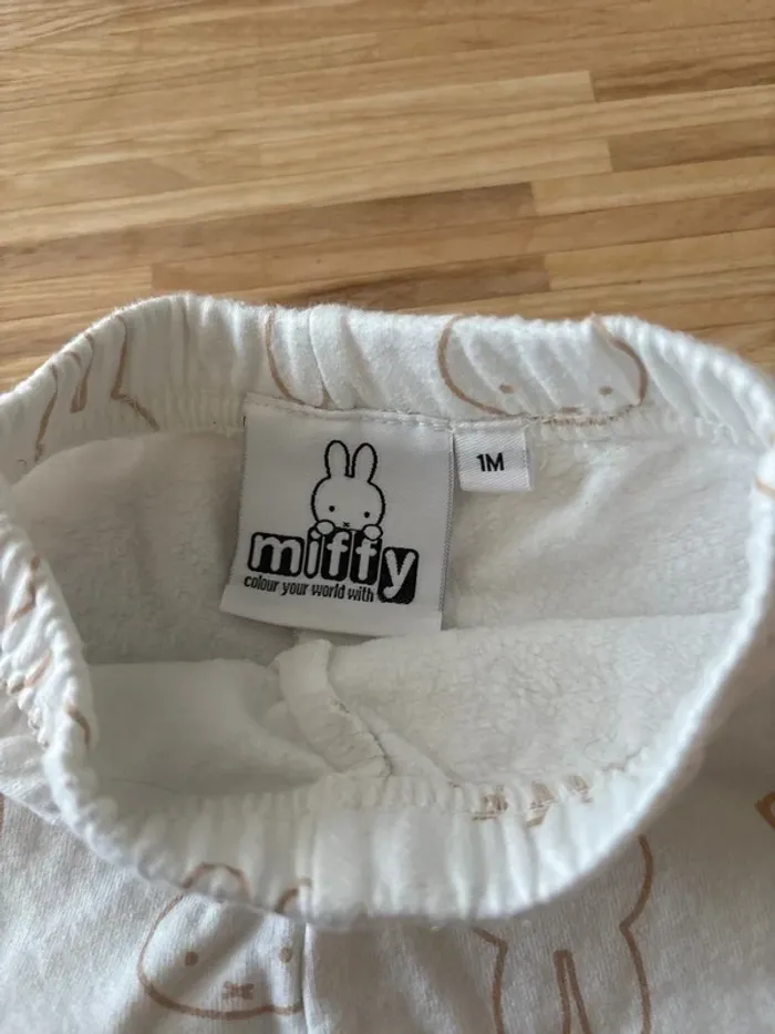 Ensemble Miffy 1 mois – porté 1 fois - photo numéro 4