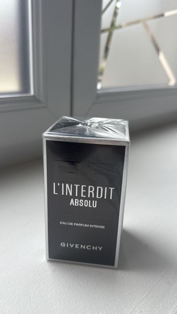 Parfum Givenchy L’interdit absolu